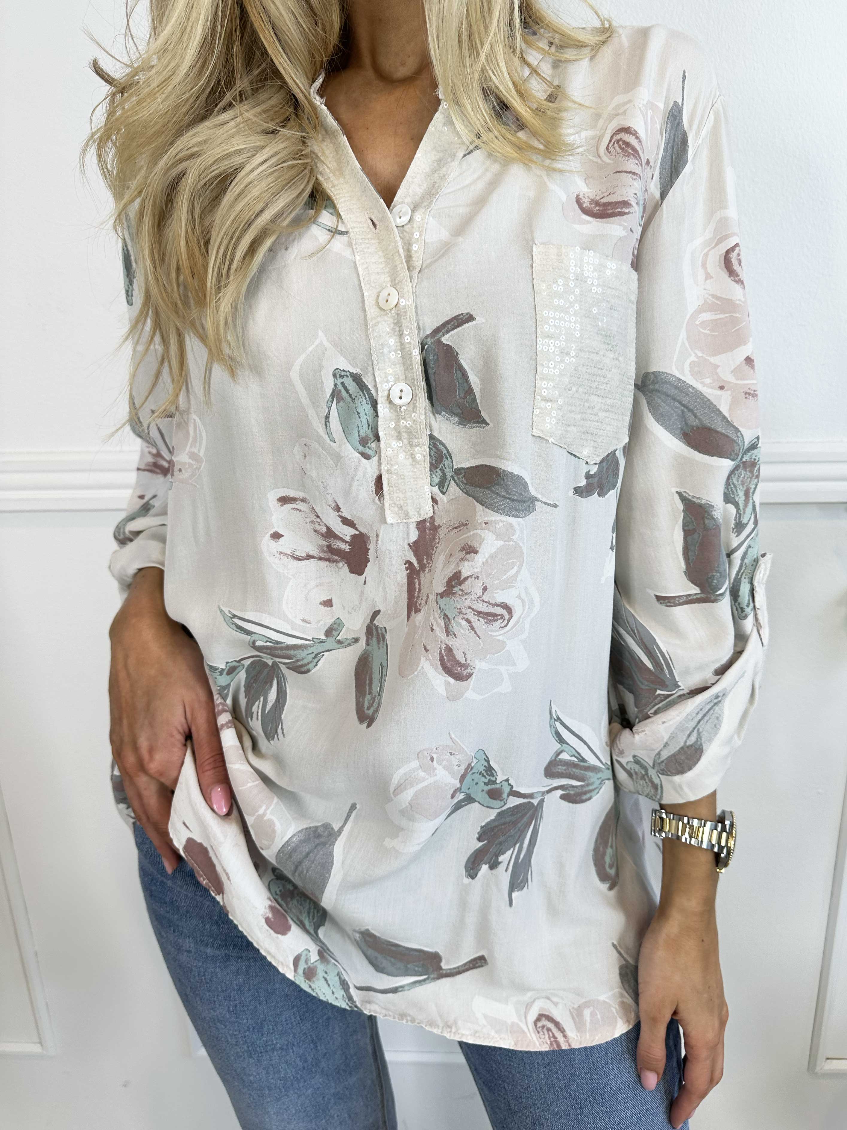 Ella - Söt tunika i viskos med blommiga motiv